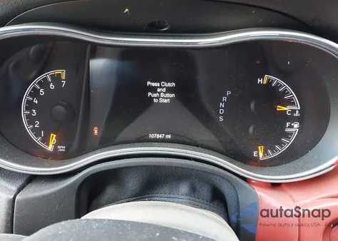 2015 Jeep Grand Cherokee Laredo z USA, uszkodzony, nr VIN 1C4RJFAGXFC206212